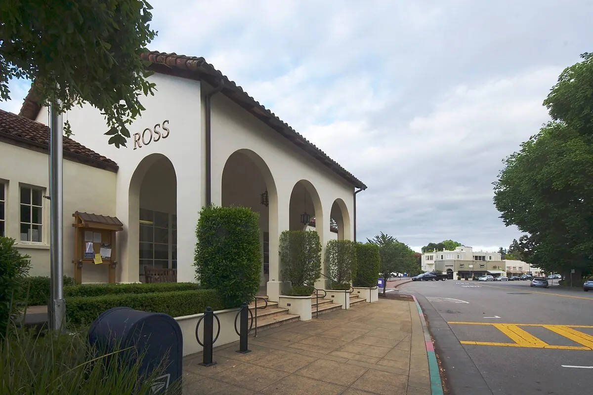 Towel cleaning for businesses in Ross
